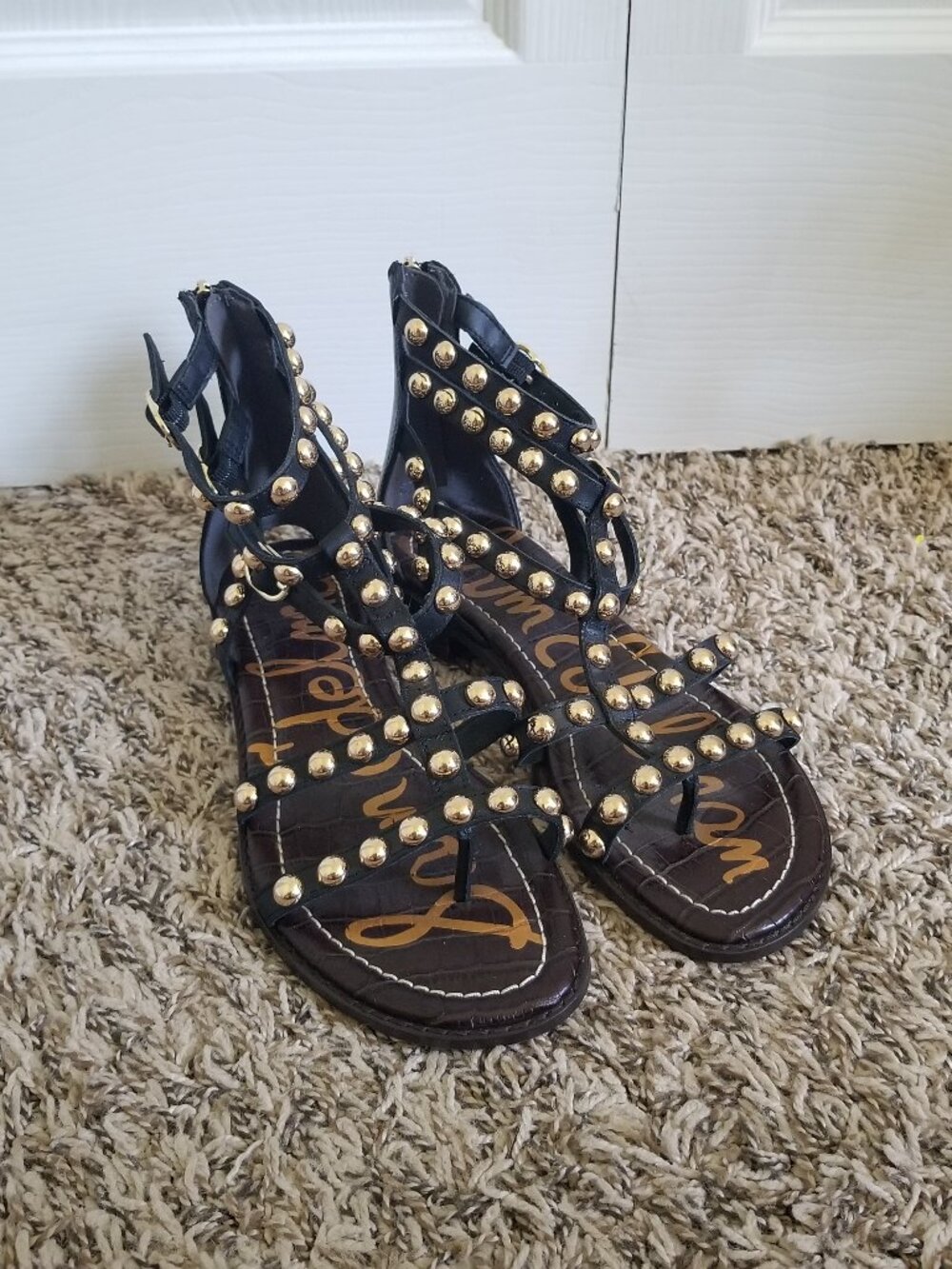 Sam Edelman Women's Sandals 7.5 Black Gold Gladiator Studded Straps Leather New